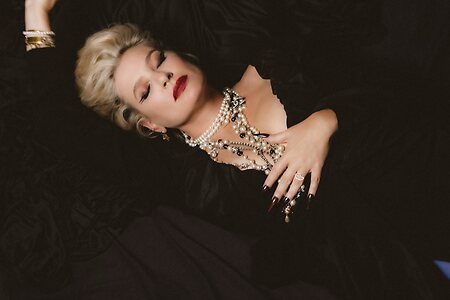 Christina Pazsitzky leaked photo #2