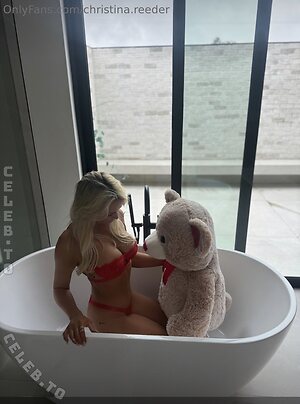 Christina Reeder Nude Leaked Photo #2