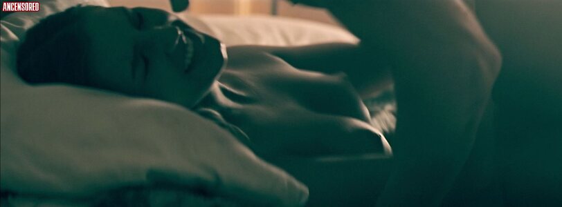 Christine Carter leaked photo #6