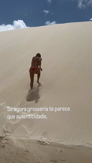 Christine Fernandes Nude Leaked Photo #4