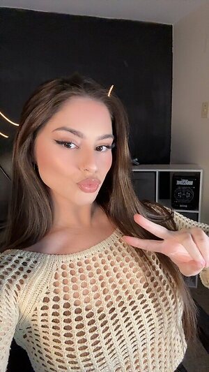 Christine Johnson leaked photo #4