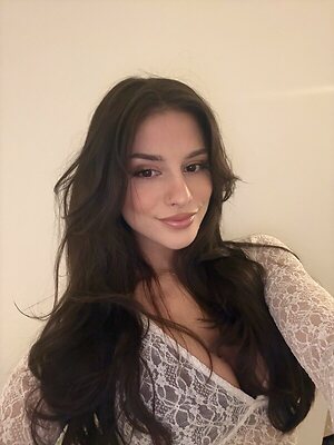 Christine Johnson leaked photo #12