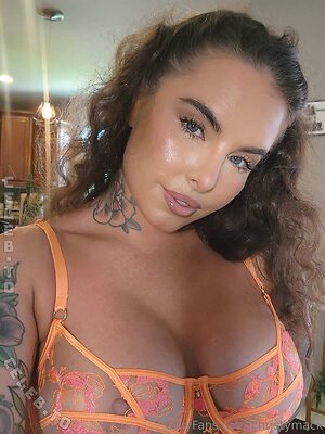 Christy Mack leaked photo #97