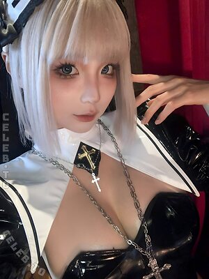 Chunmomo leaked photo #352