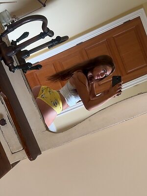 Ciara Wilmot leaked photo #9