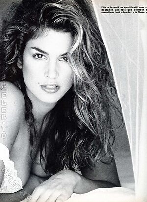 Cindy Crawford Nude Leaked Photo #10