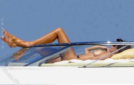 Cindy Crawford Nude Leaked Photo #60