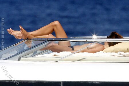 Cindy Crawford Nude Leaked Photo #61