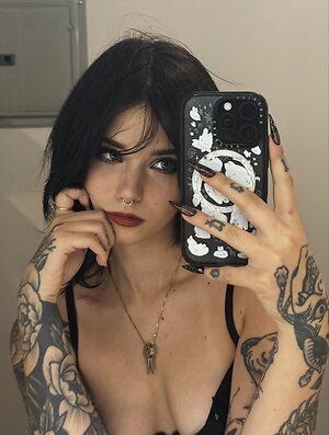 Claire Estabrook leaked photo #20