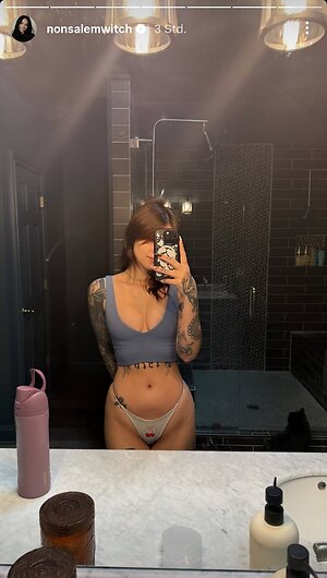 Claire Estabrook leaked photo #33