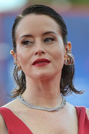 Claire Foy leaked photo #7