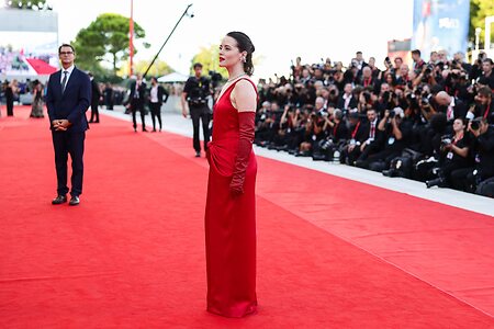 Claire Foy leaked photo #31