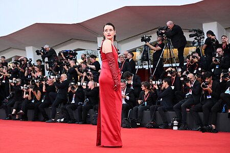 Claire Foy leaked photo #35