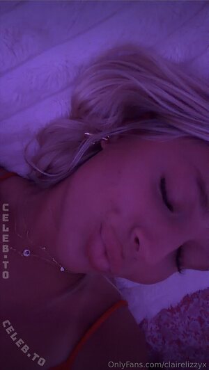 clairelizzyx Nude Leaked Photo #26