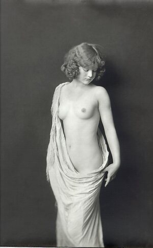 Clara Bow leaked photo #15