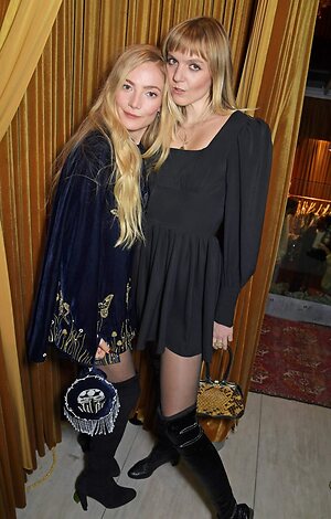 Clara Paget leaked photo #2
