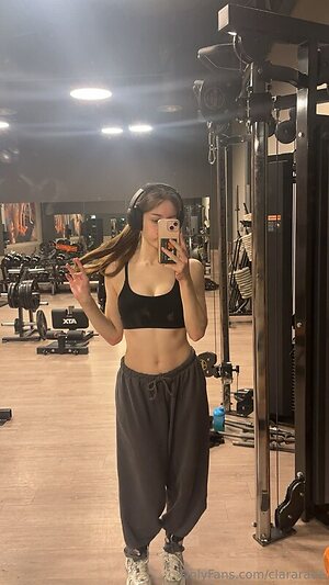 Clara Rae leaked photo #2