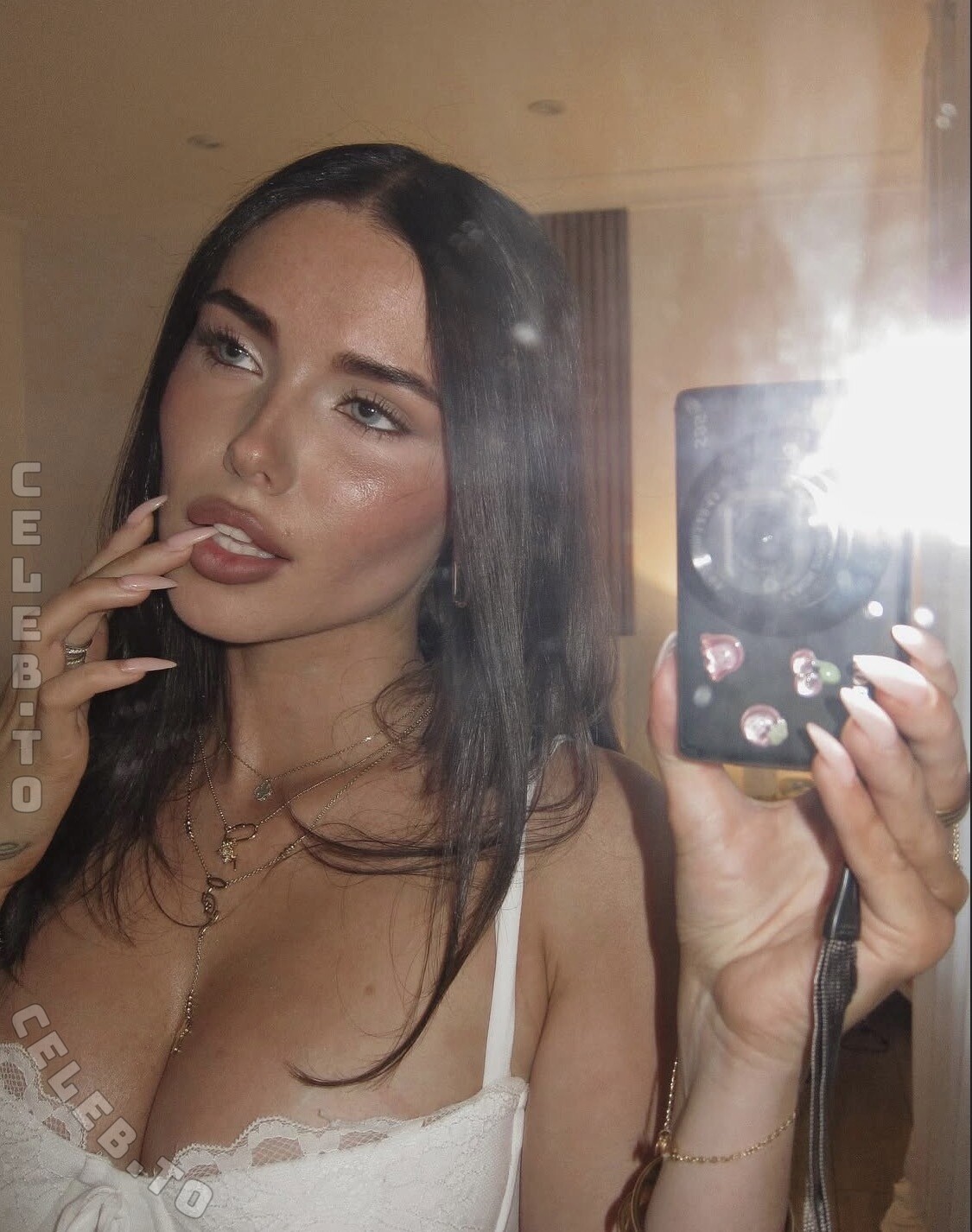 Clarissa Bea Nude Leaked Photos