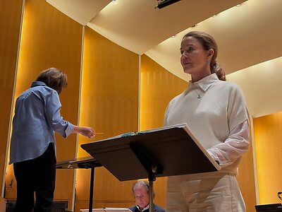 Claudia Christian leaked photo #16