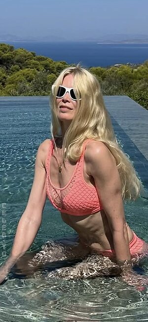 Claudia Schiffer leaked photo #10