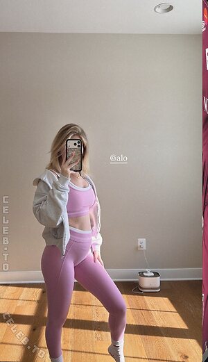 Claudia Walsh Nude Leaked Photo #2