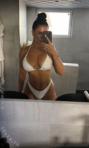 Claudiafit photo