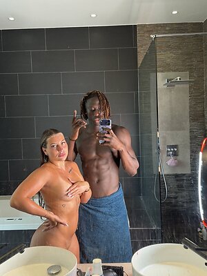 Cliveoff leaked photo #3
