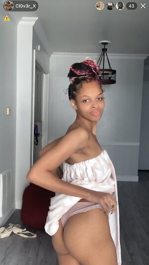 Clover leaked photo #2