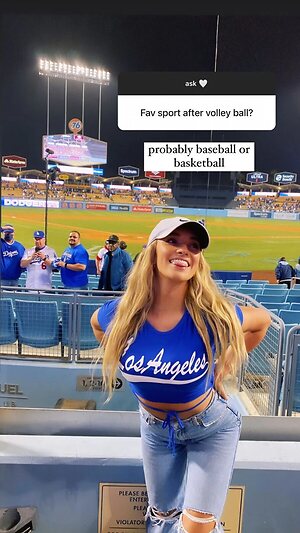 College Volleyball Player Kayla Simmons