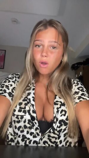 College Nude Leaked Photo #8
