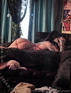 comeovwhenursober Nude Leaked Photo #5