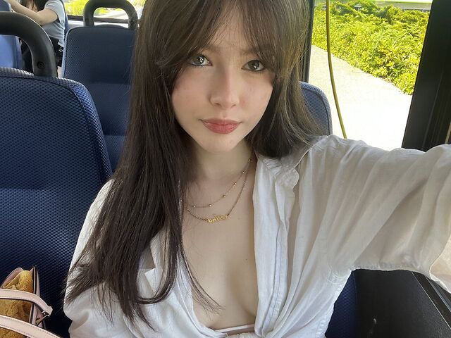 Comunivia leaked photos