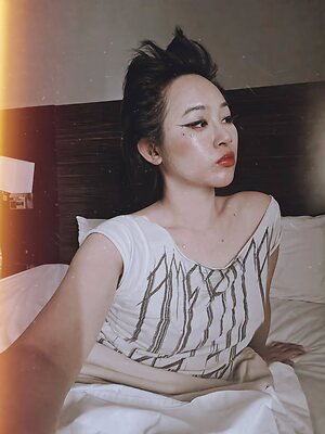 Connie Han leaked photos