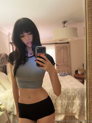 coolkidcarly Nude Leaked Photo #31