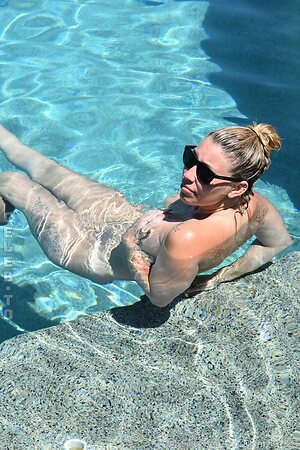 CoorsLightGirl Nude Leaked Photo #132