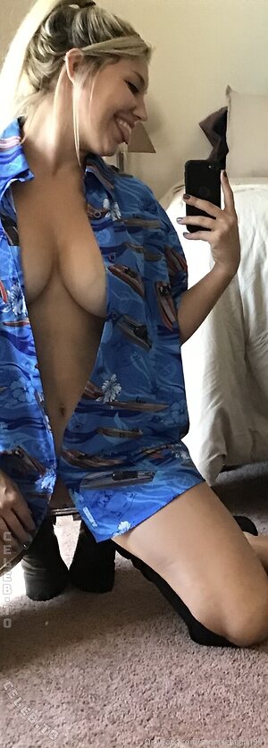 CoorsLightGirl Nude Leaked Photo #400