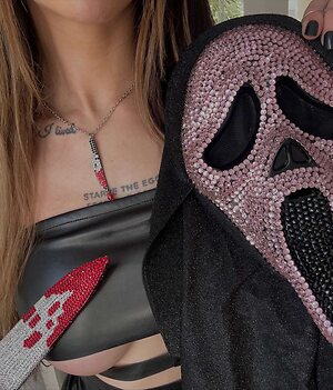 Cora Jade