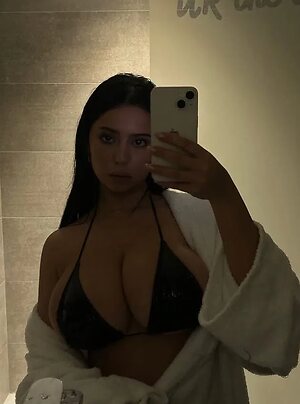 Coral Sharon leaked photo #161