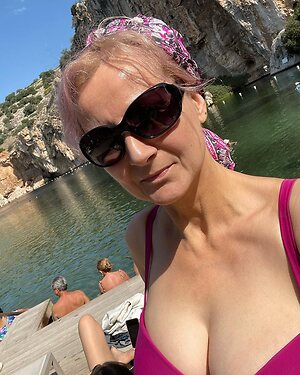 Corrinne Wicks leaked photo #6