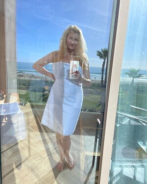 Corrinne Wicks leaked photo #16