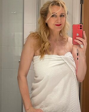 Corrinne Wicks