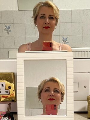 Corrinne Wicks leaked photo #67