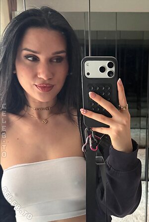 Coupleontour Nude Leaked Photo #10