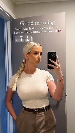 Courtney B leaked photo #16