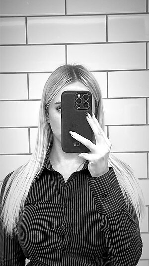 Courtney B