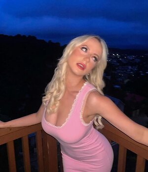 Courtney B leaked photo #30