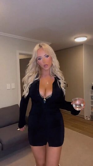 Courtney B Nude Leaked Photo #41