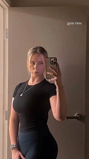 Courtney B Nude Leaked Photo #49