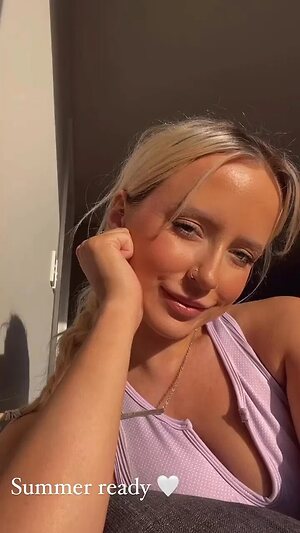 Courtney B leaked photo #57