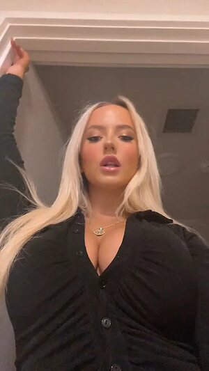 Courtney B Nude Leaked Photo #68